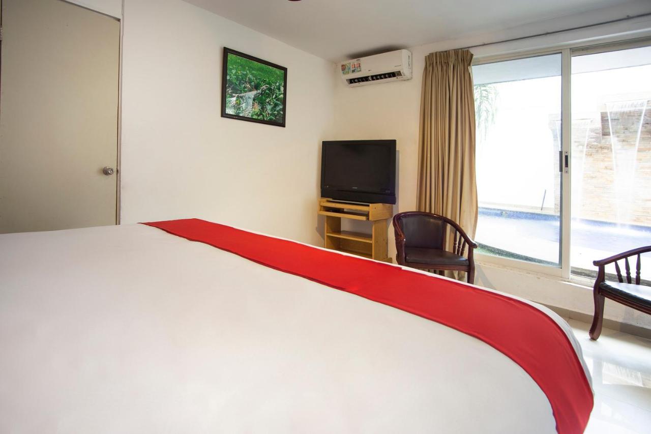 Hotel Mahu Монтеррей Екстер'єр фото