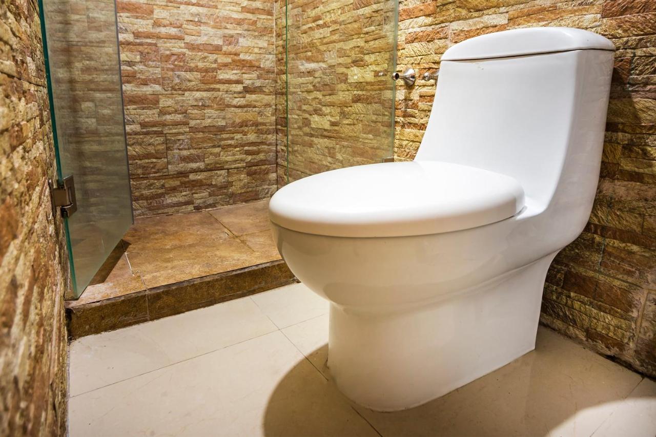 Hotel Mahu Монтеррей Екстер'єр фото