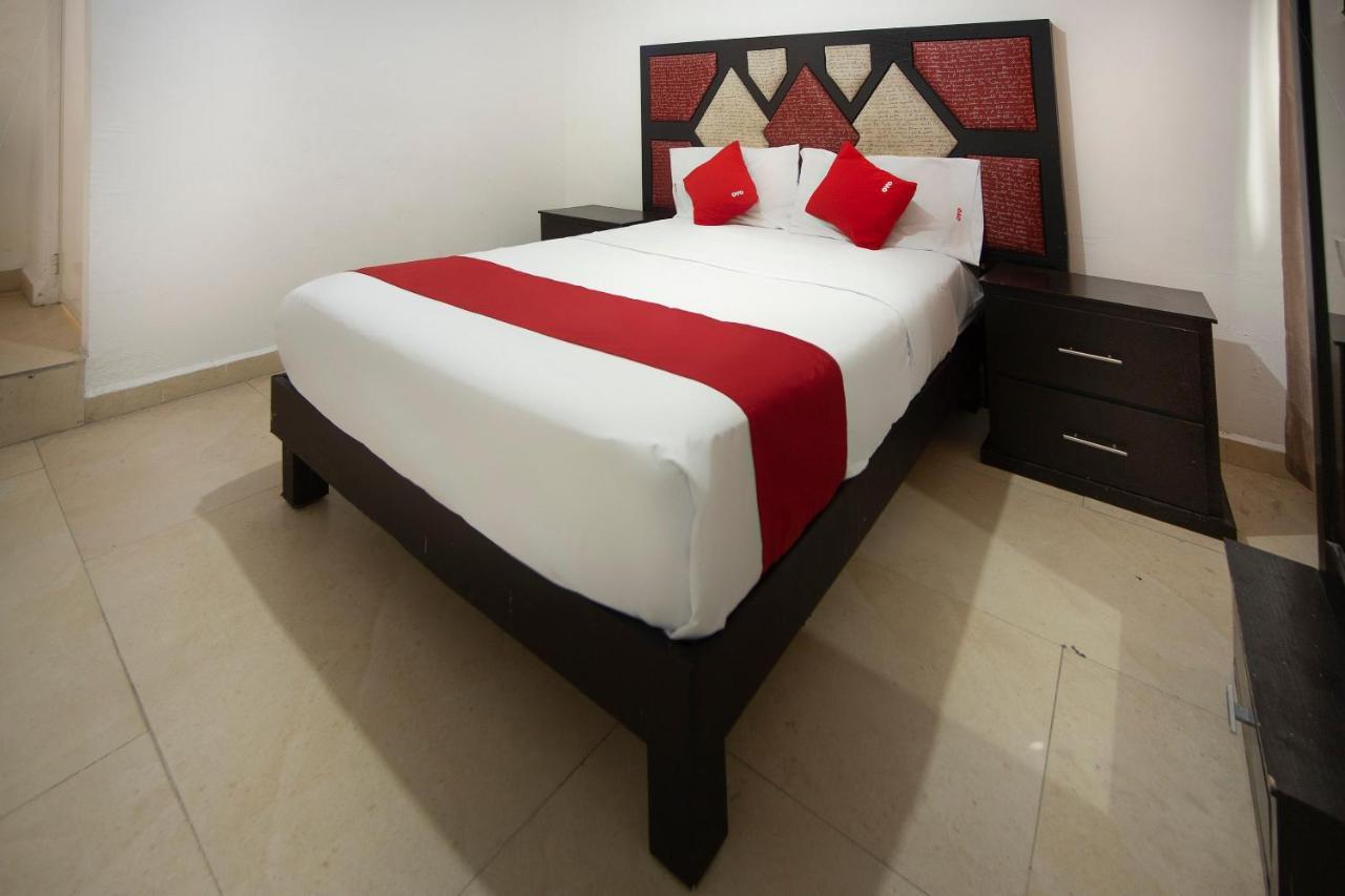 Hotel Mahu Монтеррей Екстер'єр фото