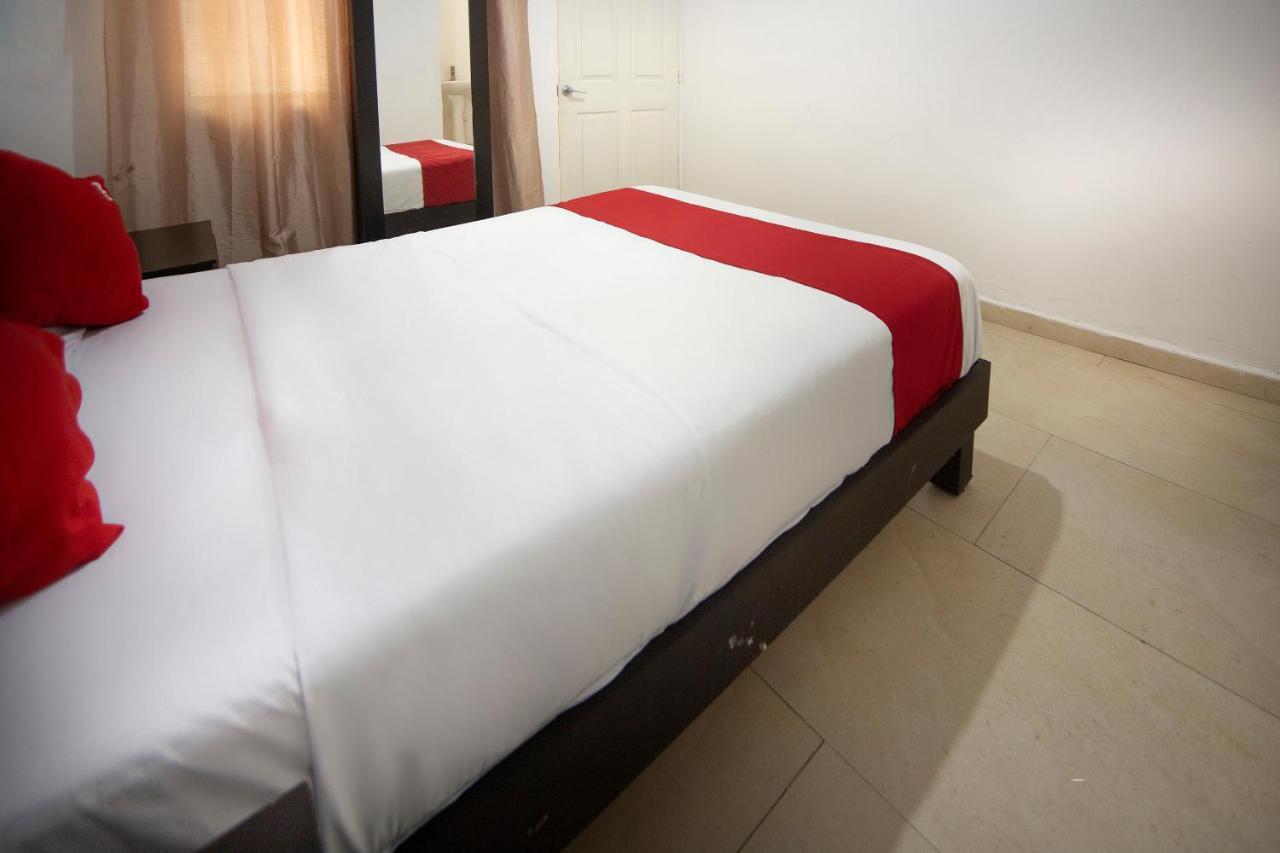 Hotel Mahu Монтеррей Екстер'єр фото